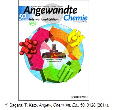 Stimuli-Responsive Luminescent Liquid Crystals: Change of Photoluminescent Colors Triggered by a Shear-Induced Phase Transition